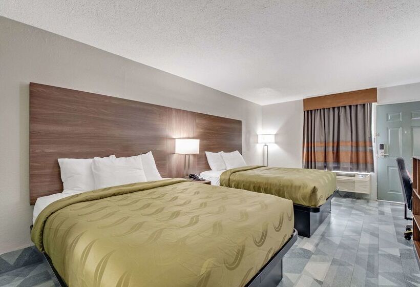 هتل Quality Inn