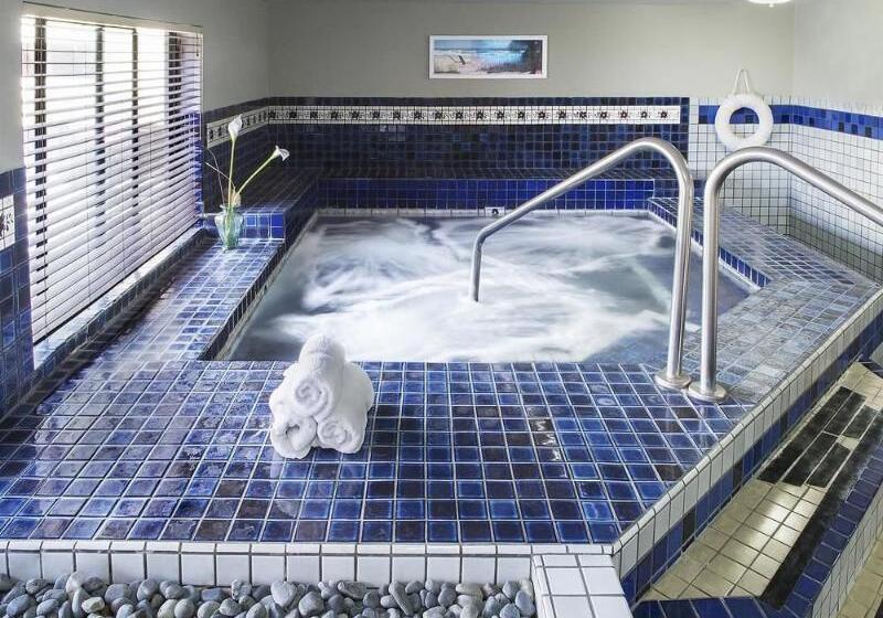 בית מלון כפרי Baymont By Wyndham Monterey Park