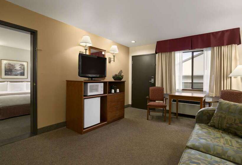 Hotel Baymont By Wyndham Seattle/kirkland Wa