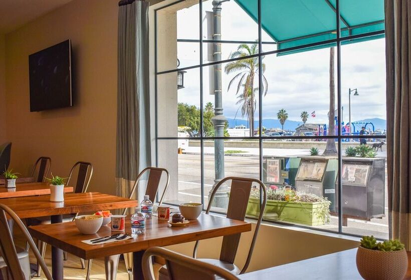 هتل Beachside Inn