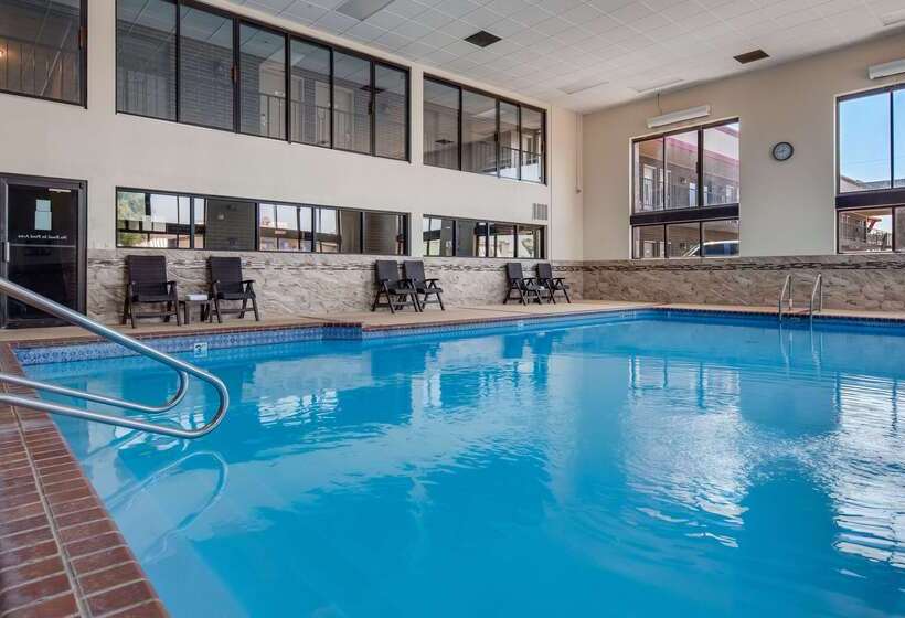 בית מלון כפרי Best Western Angus Inn