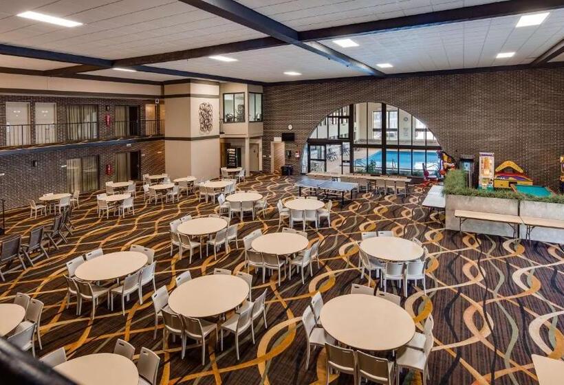 בית מלון כפרי Best Western Angus Inn
