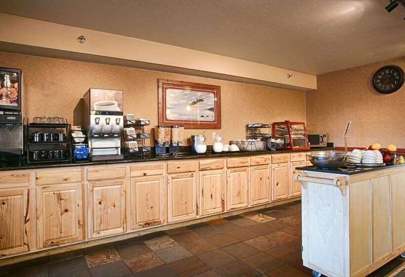 هتل Best Western Bidarka Inn