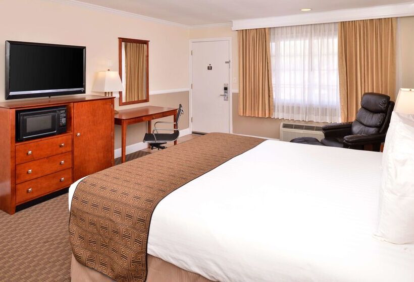 酒店 Best Western Capistrano Inn
