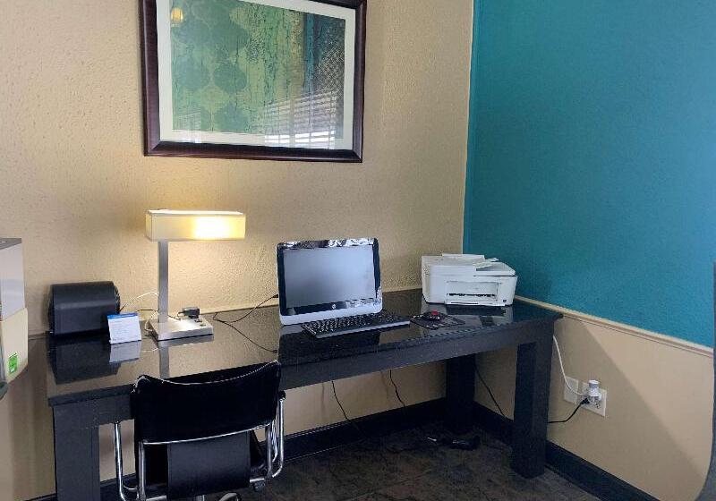 هتل Best Western Conway