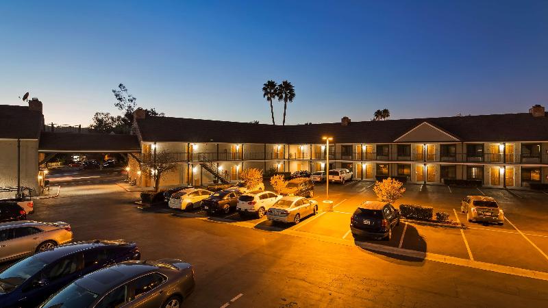 בית מלון כפרי Best Western Country Inn Temecula