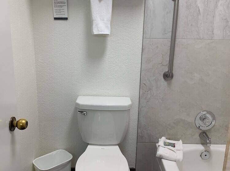 فندق Best Western Desert Oasis