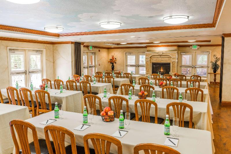 هتل Best Western Dry Creek Inn