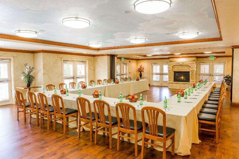 هتل Best Western Dry Creek Inn