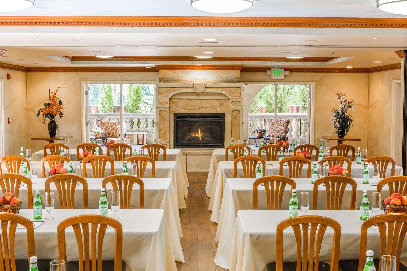 هتل Best Western Dry Creek Inn
