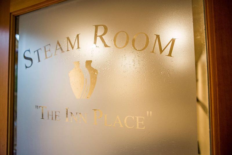 هتل Best Western Dry Creek Inn