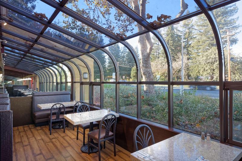 هتل Best Western Dry Creek Inn