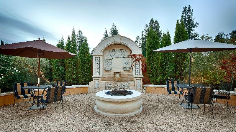 هتل Best Western Dry Creek Inn