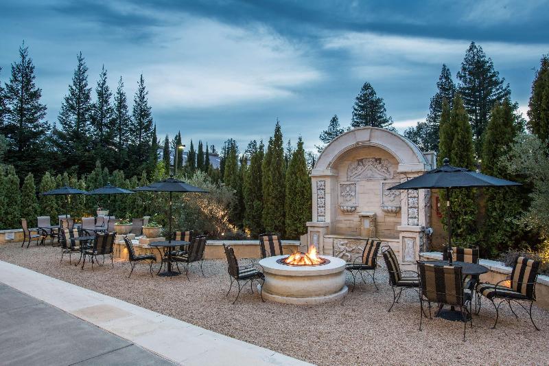 هتل Best Western Dry Creek Inn