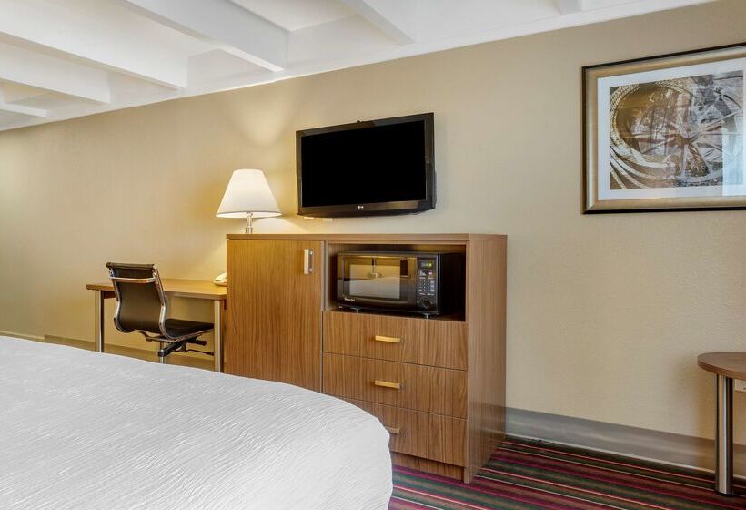 هتل Best Western El Rancho Palacio