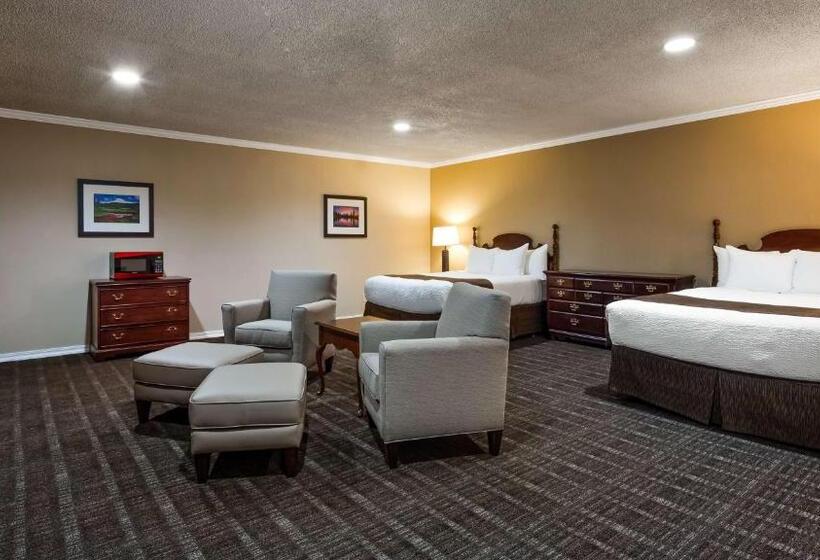 هتل Best Western Lakewood Motor Inn