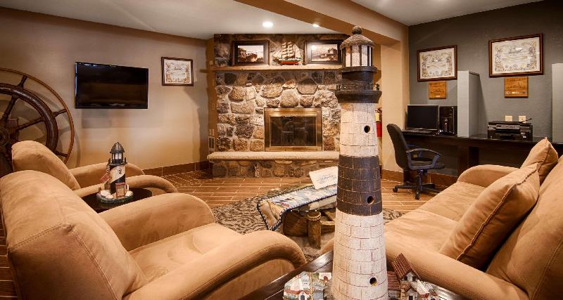هتل Best Western Maritime Inn