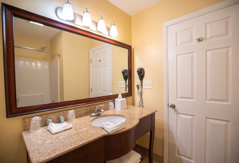 هتل Best Western Of Lake George