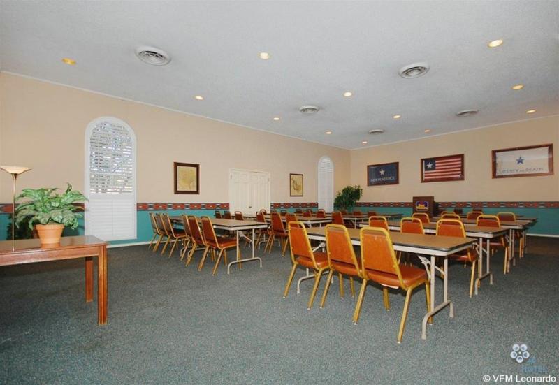 هتل Best Western Old Main Lodge