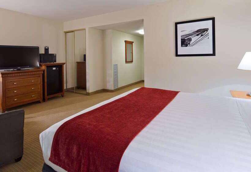 هتل Best Western Plus Bayside Inn