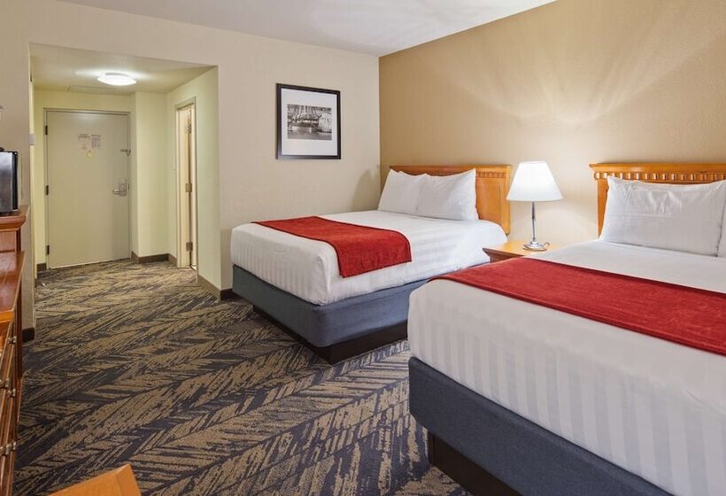 هتل Best Western Plus Bayside Inn