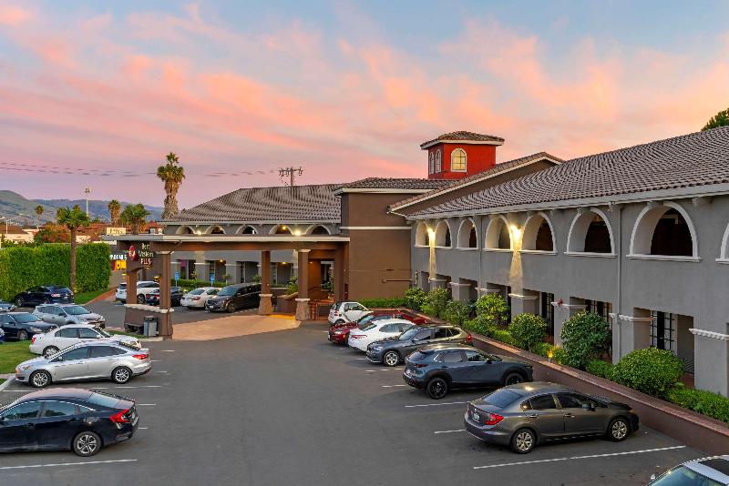 فندق Best Western Plus Brookside Inn