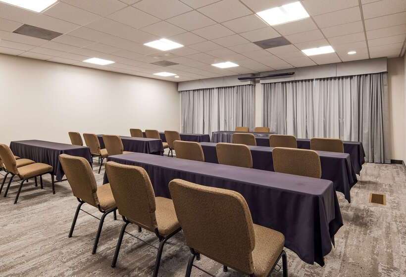 Отель Best Western Plus Cottontree Inn