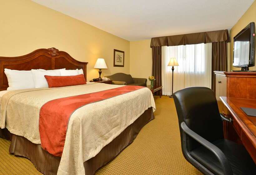 호텔 Best Western Plus Dubuque  & Conference Center