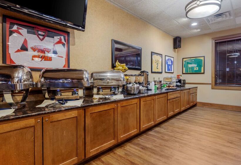 Best Western Plus Dubuque Hotel And Conference Center