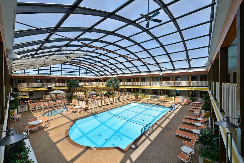Best Western Plus Dubuque Hotel And Conference Center