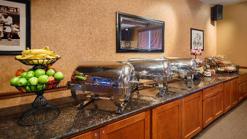 Best Western Plus Dubuque Hotel And Conference Center