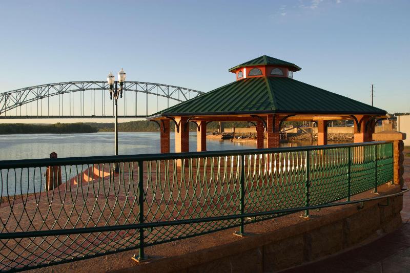 Best Western Plus Dubuque Hotel And Conference Center