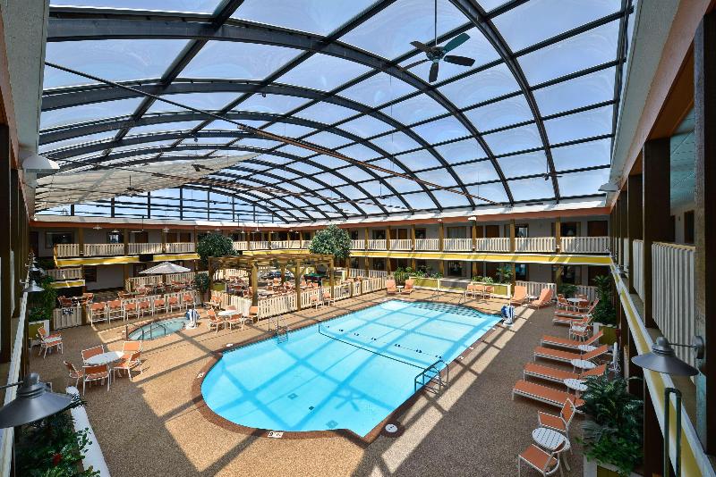 Best Western Plus Dubuque Hotel And Conference Center