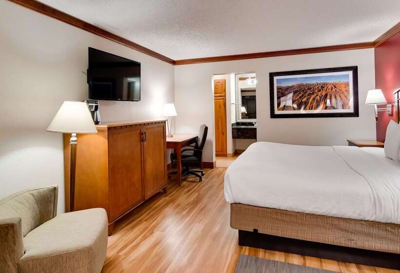 هتل Best Western Plus Greenwell Inn
