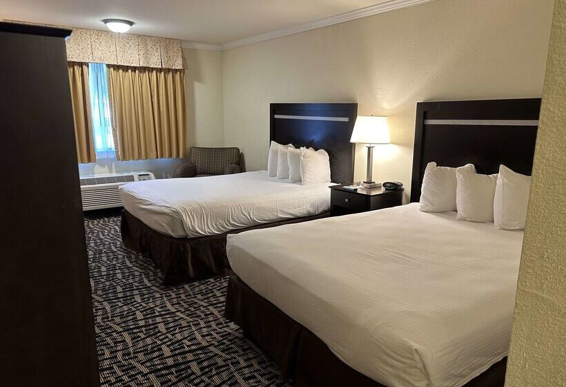 בית מלון כפרי Best Western Plus Inn Of Hayward