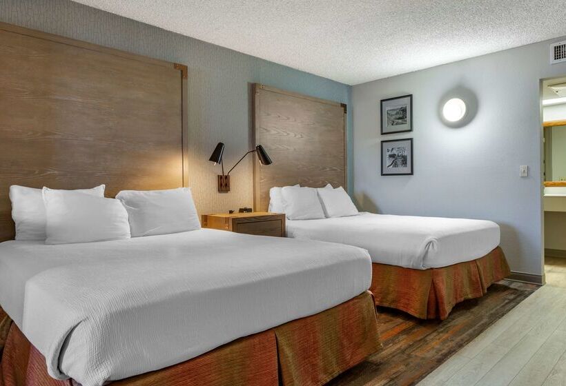 هتل Best Western Plus Kings Inn And Suites