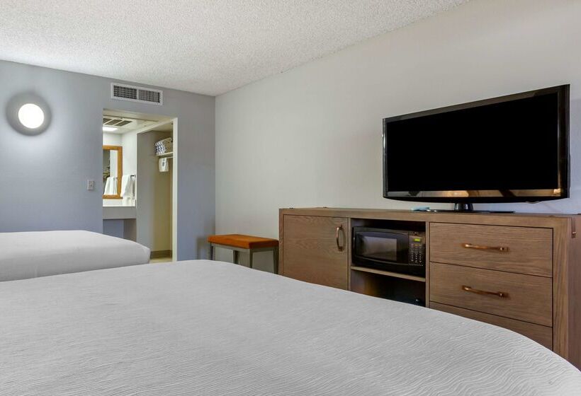 هتل Best Western Plus Kings Inn And Suites