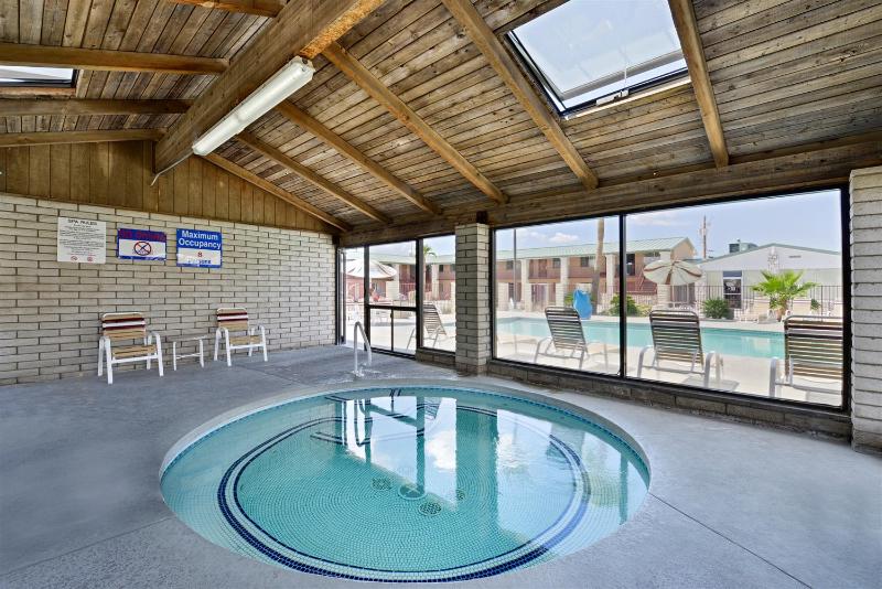 هتل Best Western Plus Kings Inn And Suites