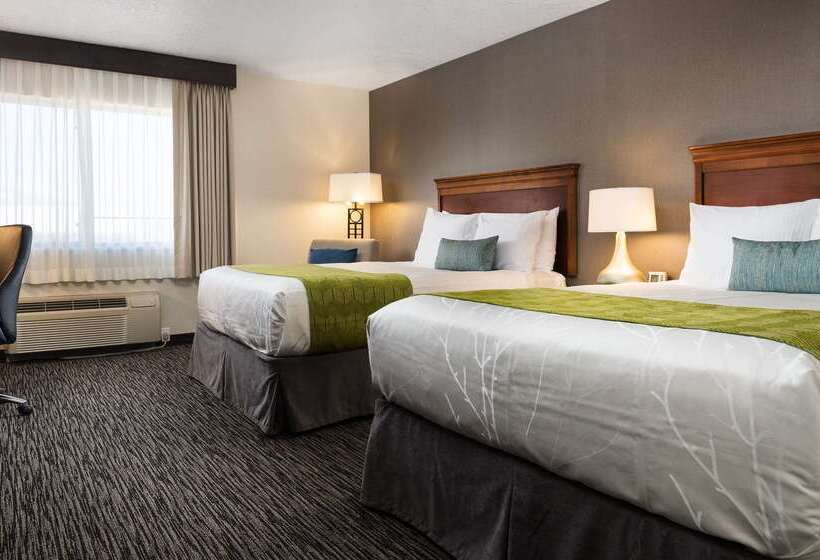 هتل Best Western Plus Landmark Inn