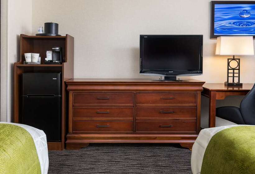 هتل Best Western Plus Landmark Inn