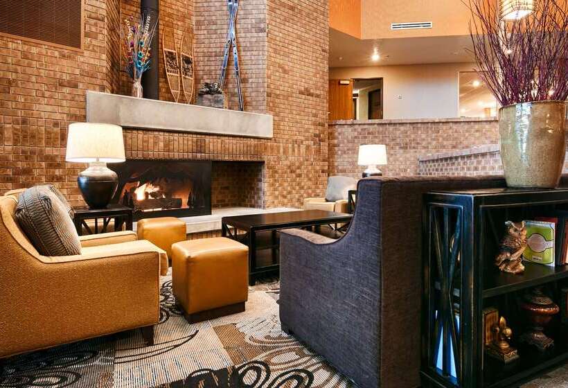هتل Best Western Plus Landmark Inn
