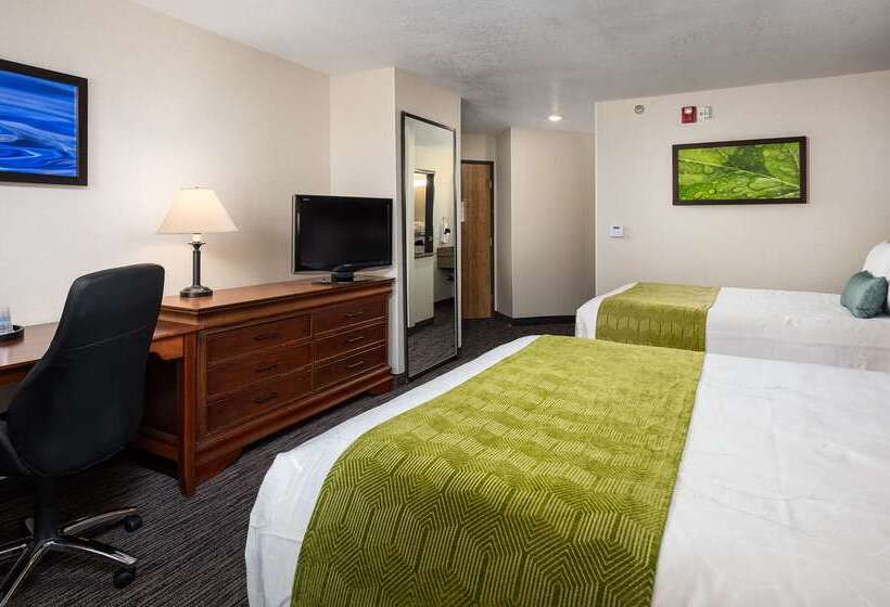 هتل Best Western Plus Landmark Inn