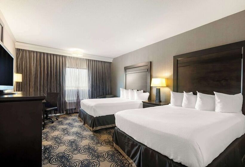 בית מלון כפרי Best Western Plus Midwest Inn