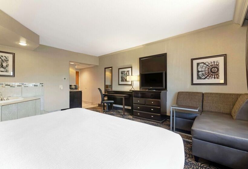 هتل Best Western Plus Midwest Inn