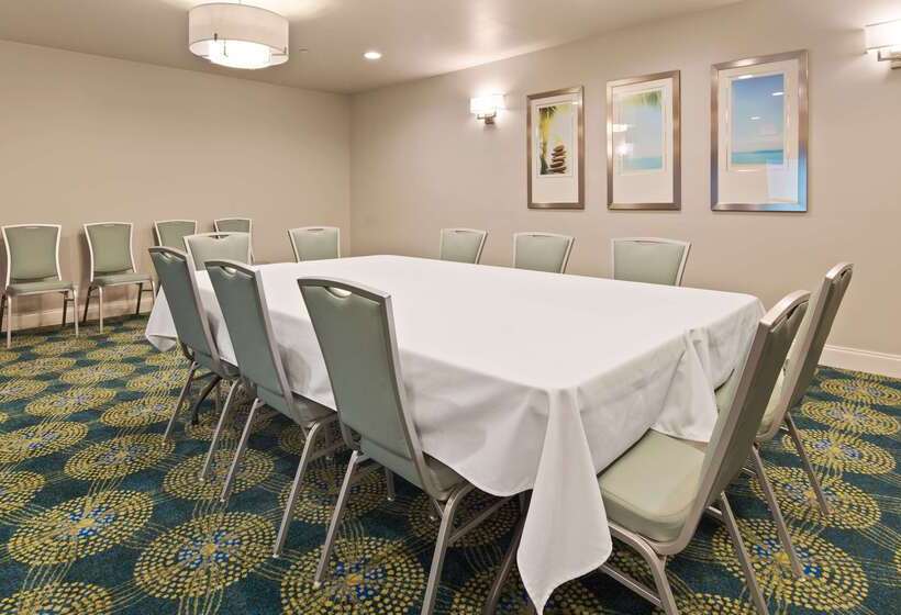 هتل Best Western Plus Oceanside Inn