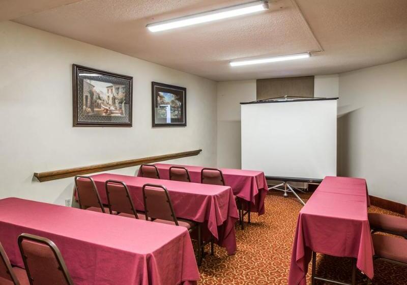 هتل Best Western Plus Raleigh Crabtree Valley