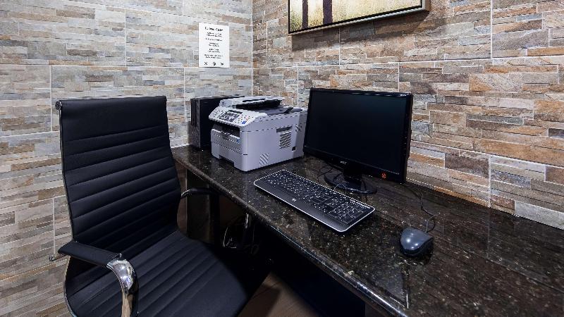 هتل Best Western Plus Raleigh Crabtree Valley