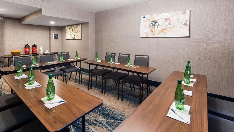 هتل Best Western Plus Raleigh Crabtree Valley