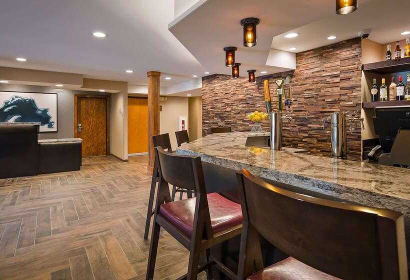 ホテル Best Western Plus Superior Inn