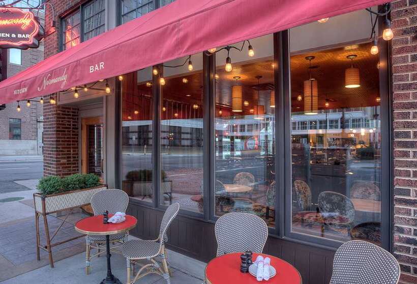 هتل Best Western Plus The Normandy Inn & Suites